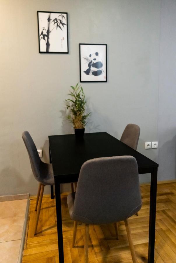 Central Fenix Apartment - Free Private Parking-Fast Wi-Fi Novi Sad Exterior photo